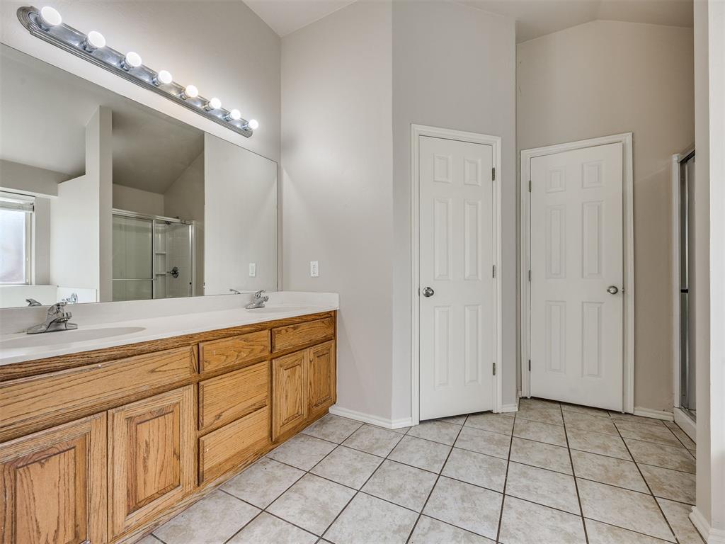 312 Lone Oak Drive Property Photo 37