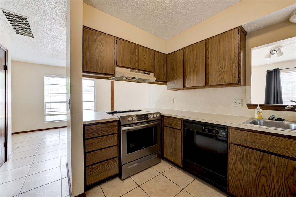 6000 W Hefner Road Property Photo 11