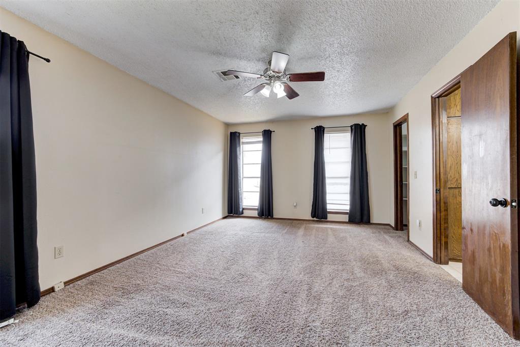 6000 W Hefner Road Property Photo 15