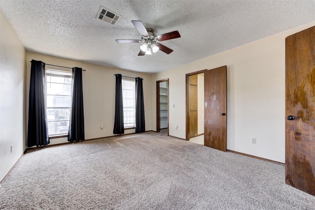 6000 W Hefner Road Property Photo 16