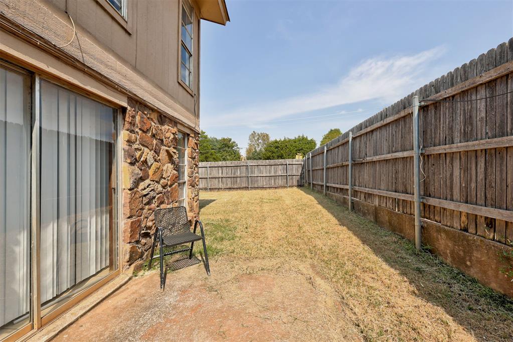 6000 W Hefner Road Property Photo 22