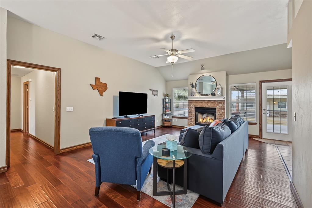 1253 Misty Drive Property Photo 4