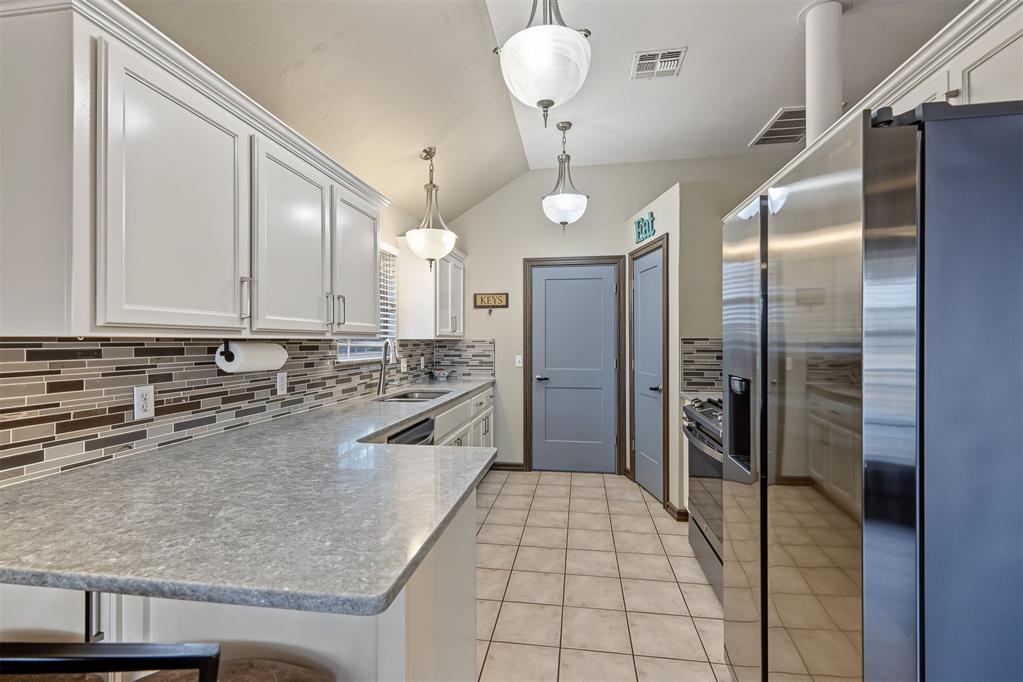 1253 Misty Drive Property Photo 8