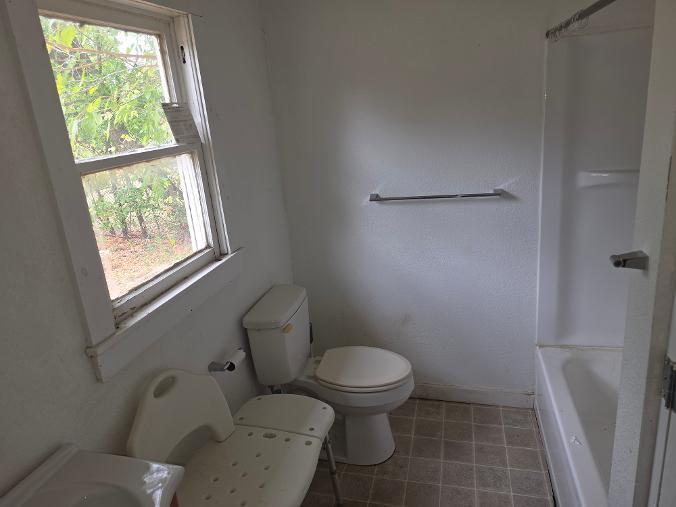 303 N 9th Street Property Photo 8