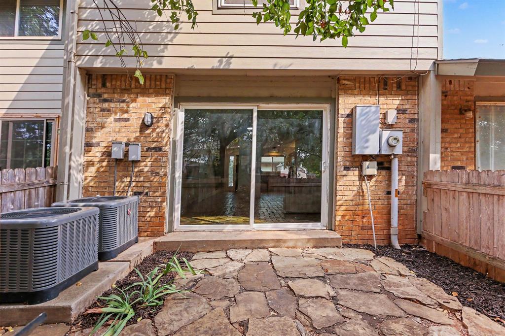 520 W Greenlea Chase Property Photo 14