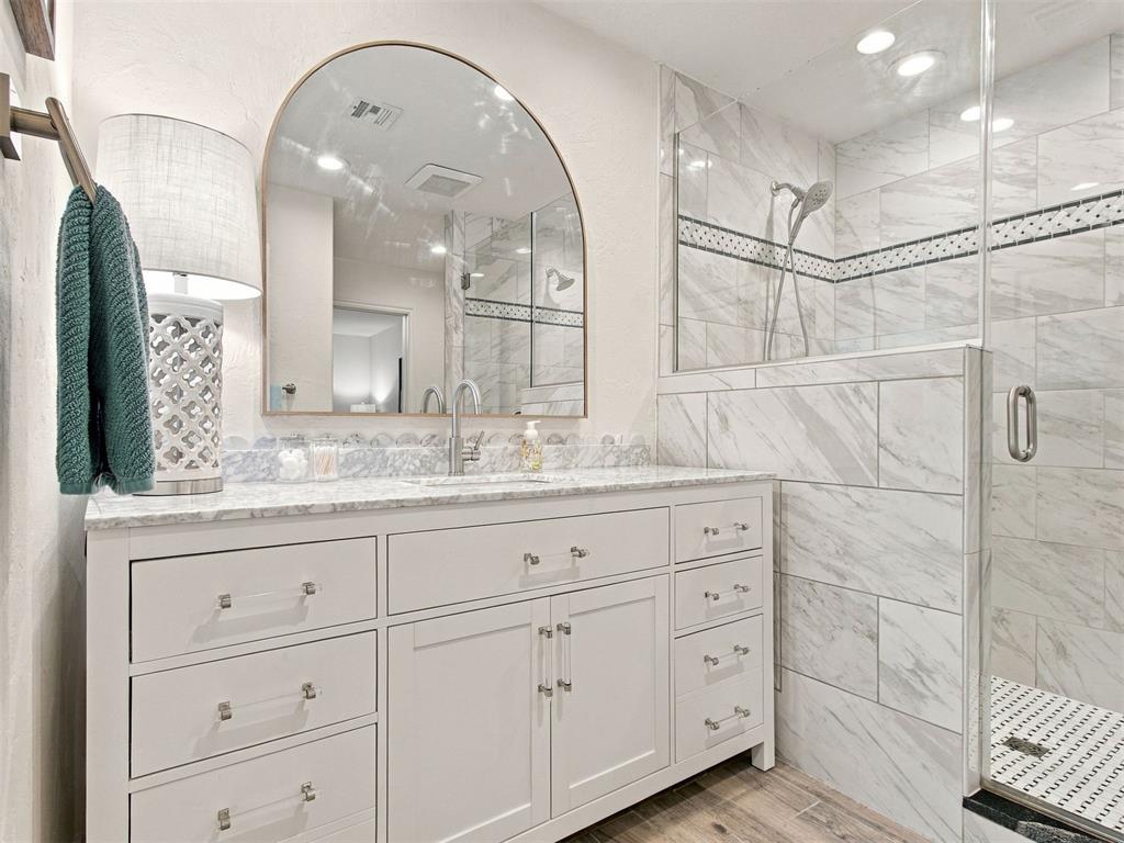 520 W Greenlea Chase West Property Photo 16