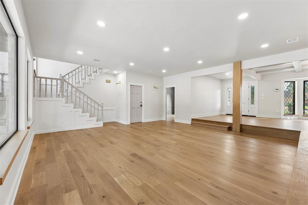 4705 Seabrook Court Property Photo 8