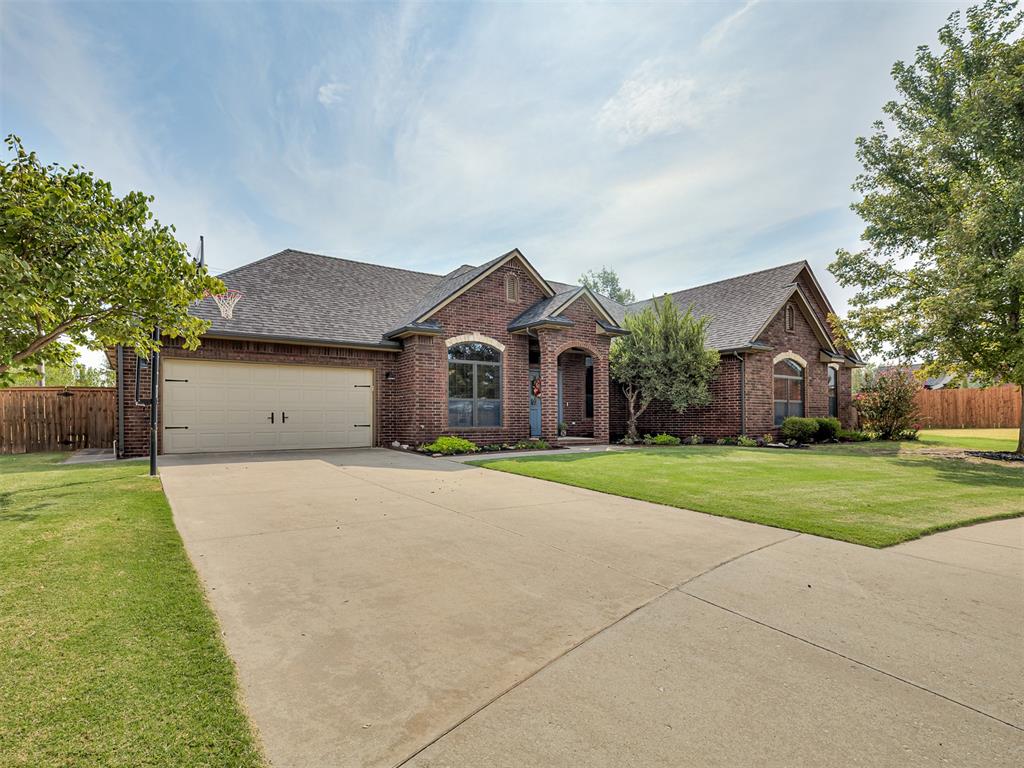 1407 Fairfax Lane Property Photo 4