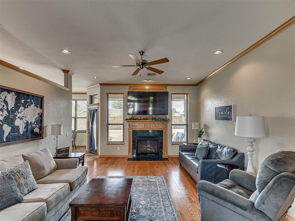 1407 Fairfax Lane Property Photo 8