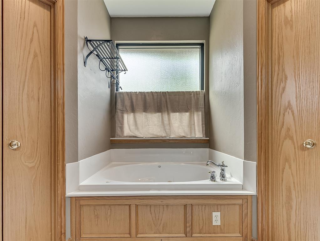 1407 Fairfax Lane Property Photo 29
