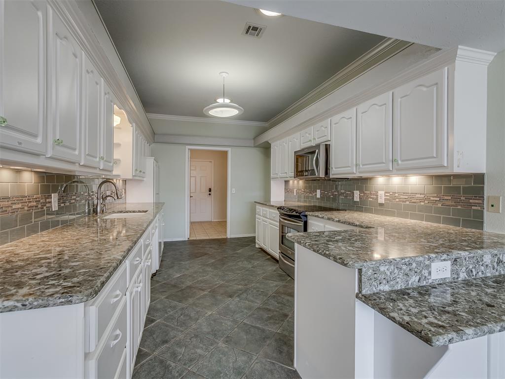 1205 Regency Court Property Photo 8