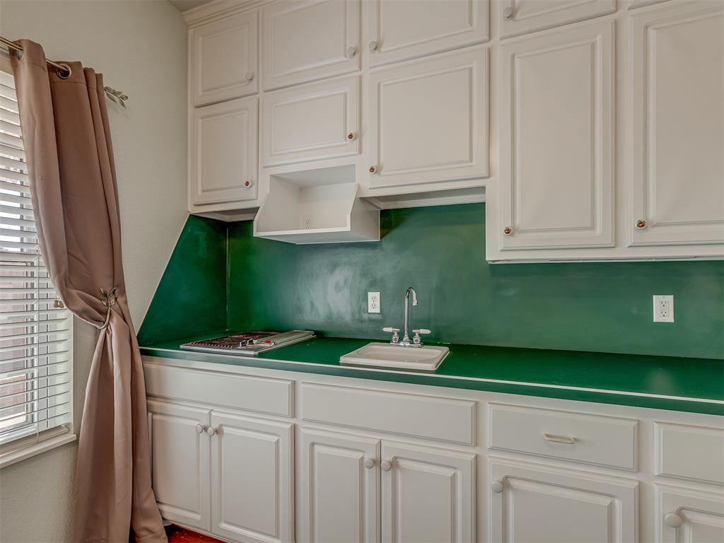 1205 Regency Court Property Photo 27