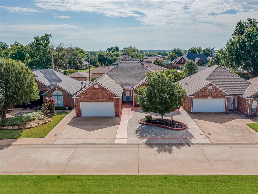 1205 Regency Court Property Photo 34
