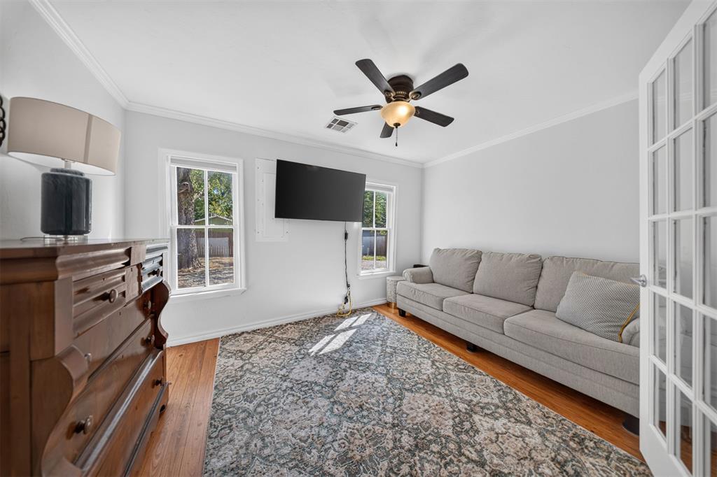 1109 S Main Street Property Photo 12