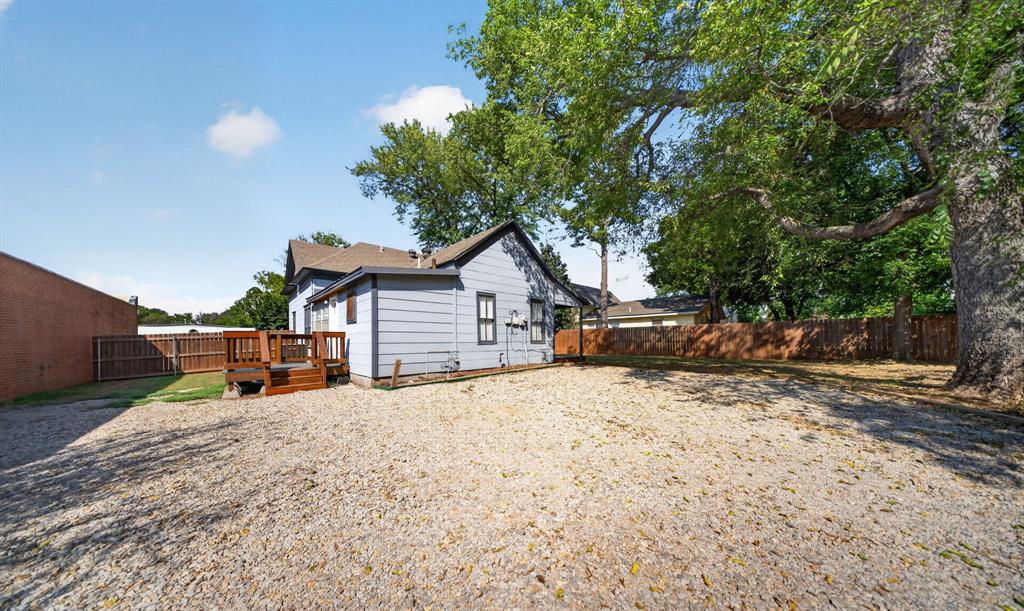 1109 S Main Street Property Photo 31
