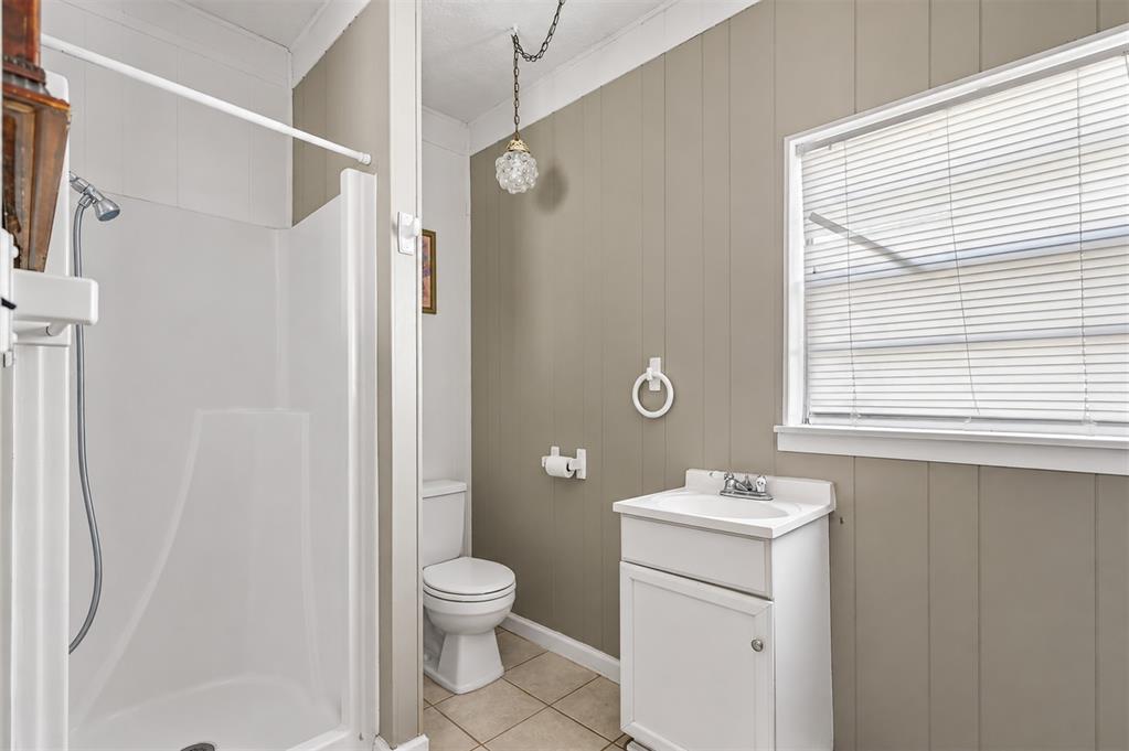 221 S Walnut Street Property Photo 34