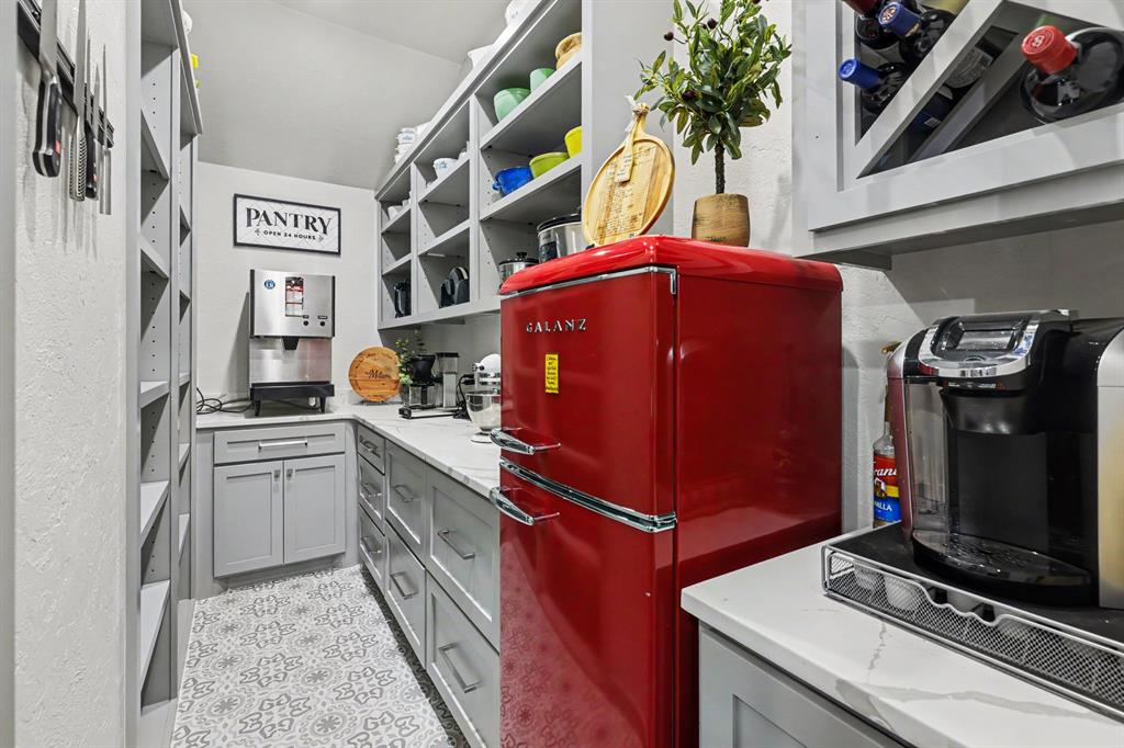3883 Tiffany Circle Property Photo 32