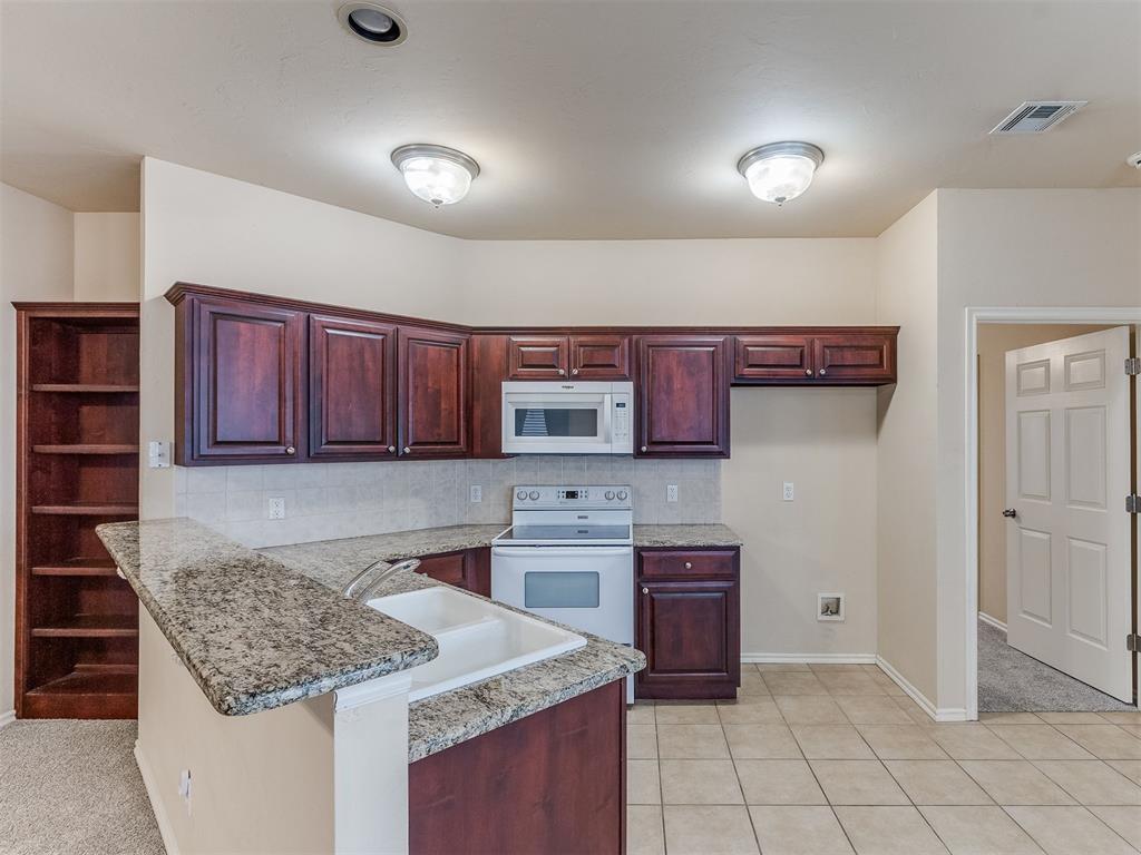 513 Sw 124th Place Property Photo 13