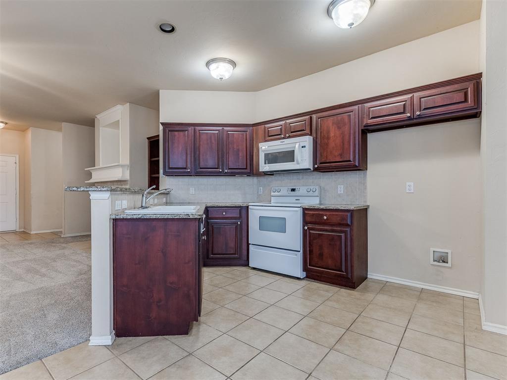 513 Sw 124th Place Property Photo 14