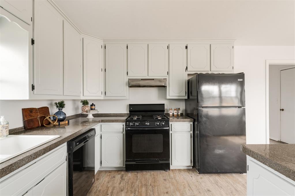 13301 Spruce Valley Drive Property Photo 39