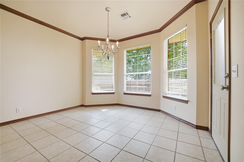 21633 Long Trail Property Photo 13