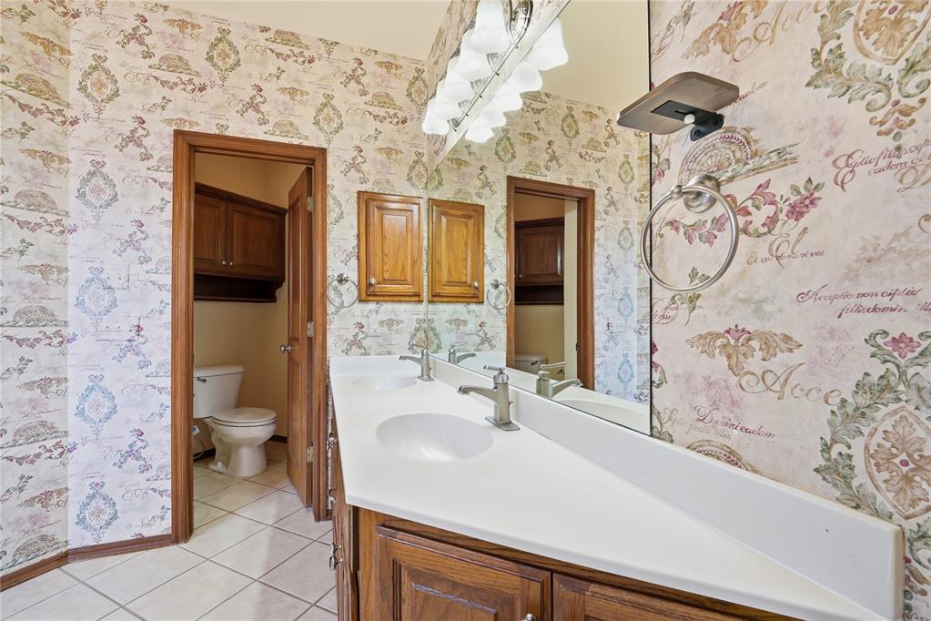 21633 Long Trail Property Photo 21
