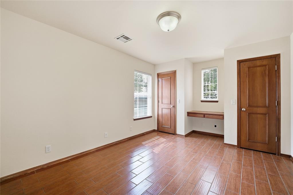 21633 Long Trail Property Photo 25