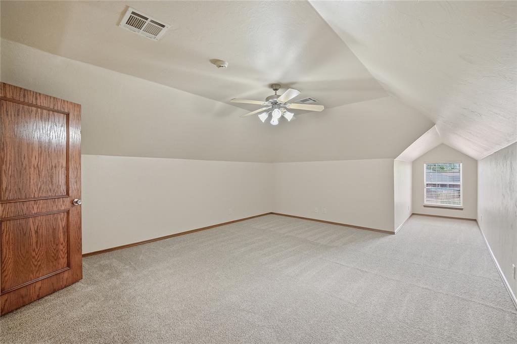 21633 Long Trail Property Photo 34