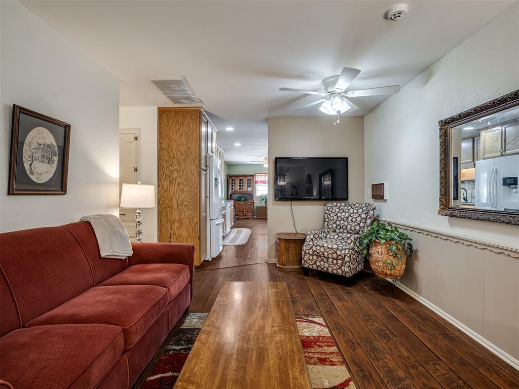 6421 N Libby Avenue Property Photo 9
