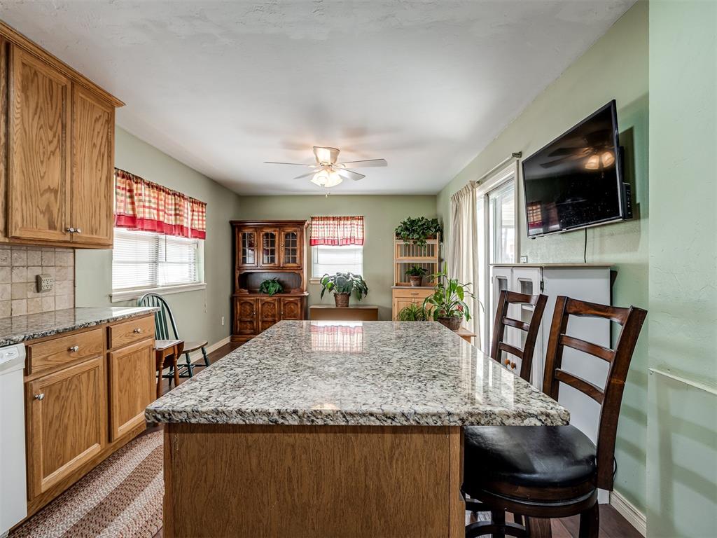 6421 N Libby Avenue Property Photo 12