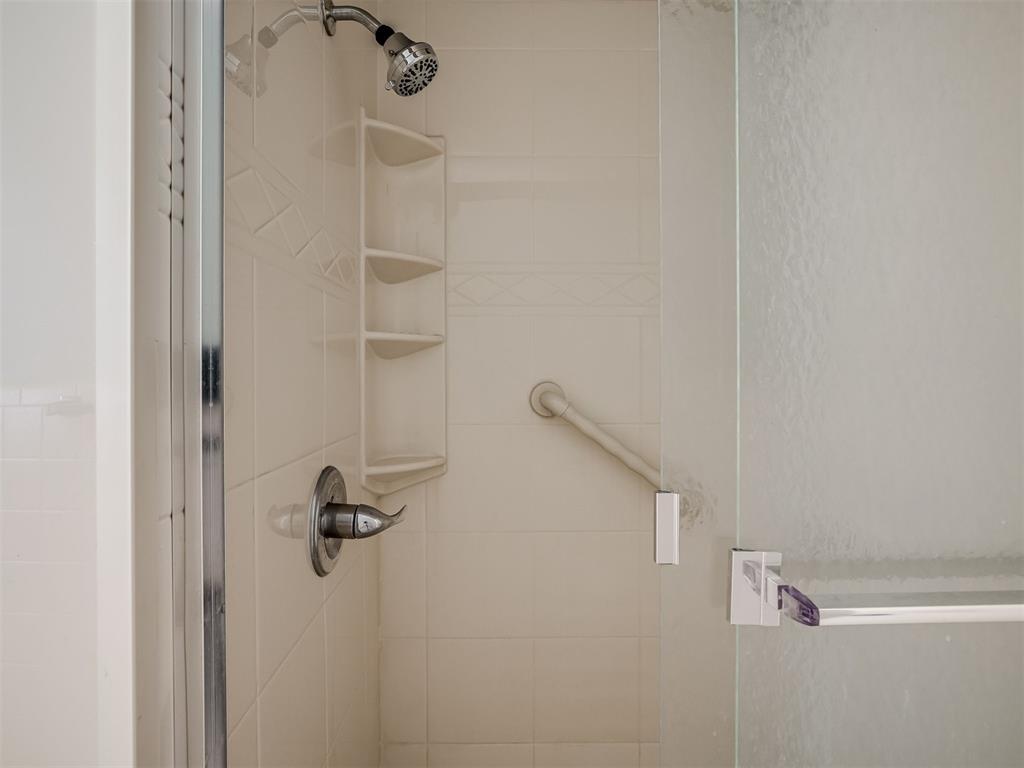6421 N Libby Avenue Property Photo 37