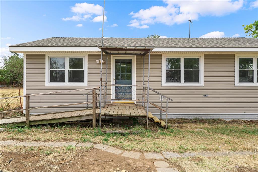 23061 County Road 1377 Property Photo 5