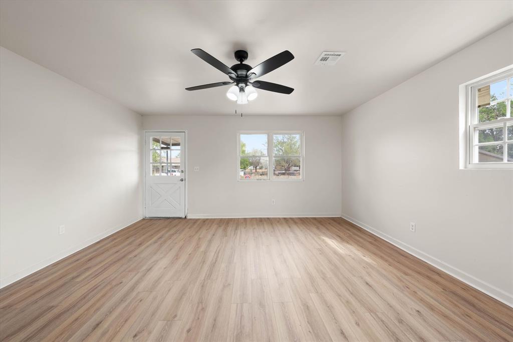 23061 County Road 1377 Property Photo 8