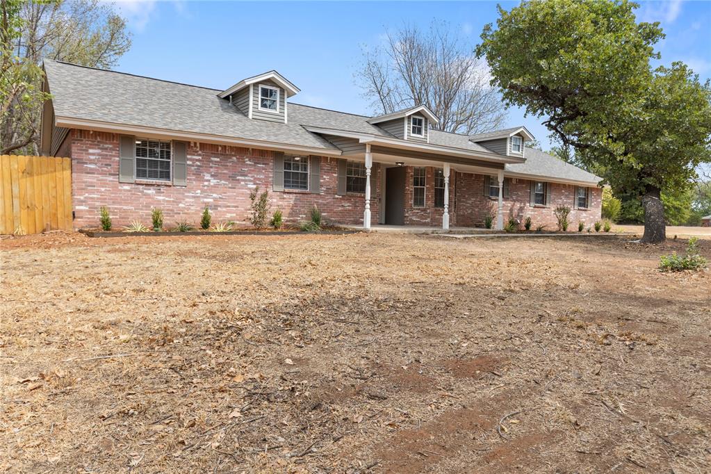 1741 Elmwood Lane Property Photo 2