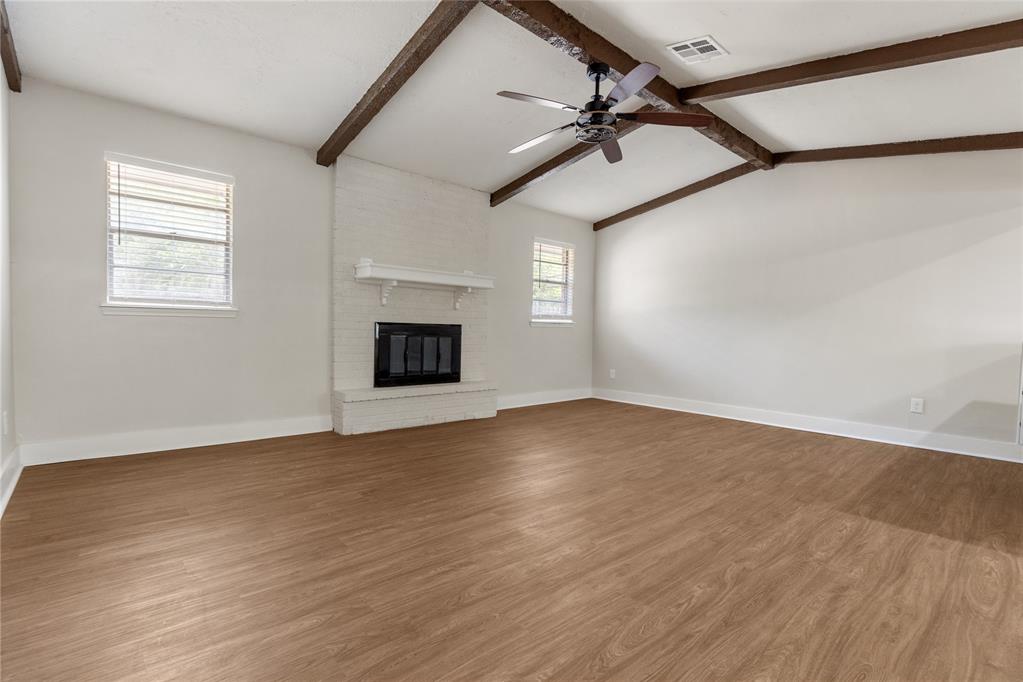 1741 Elmwood Lane Property Photo 4