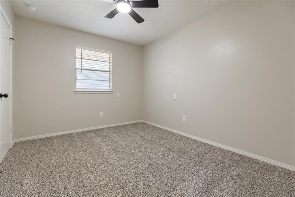 1741 Elmwood Lane Property Photo 14