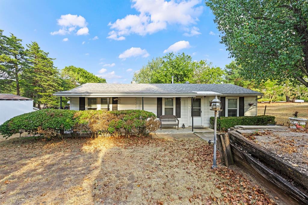 620 Oakridge Drive Property Photo 2