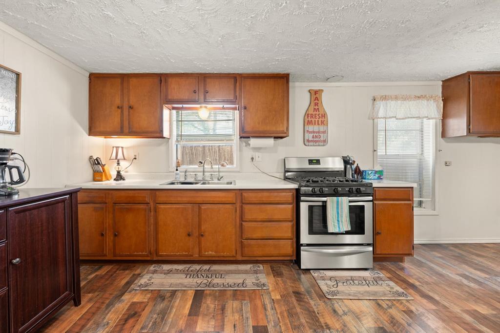 620 Oakridge Drive Property Photo 8