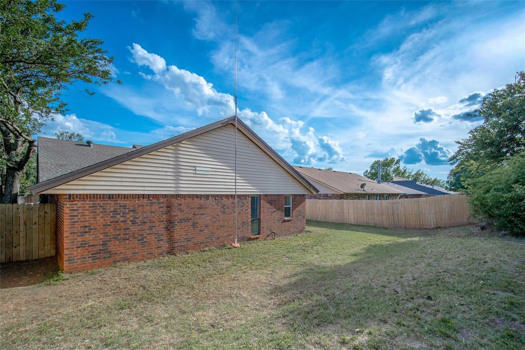 2613 Sw 97th Street Property Photo 33