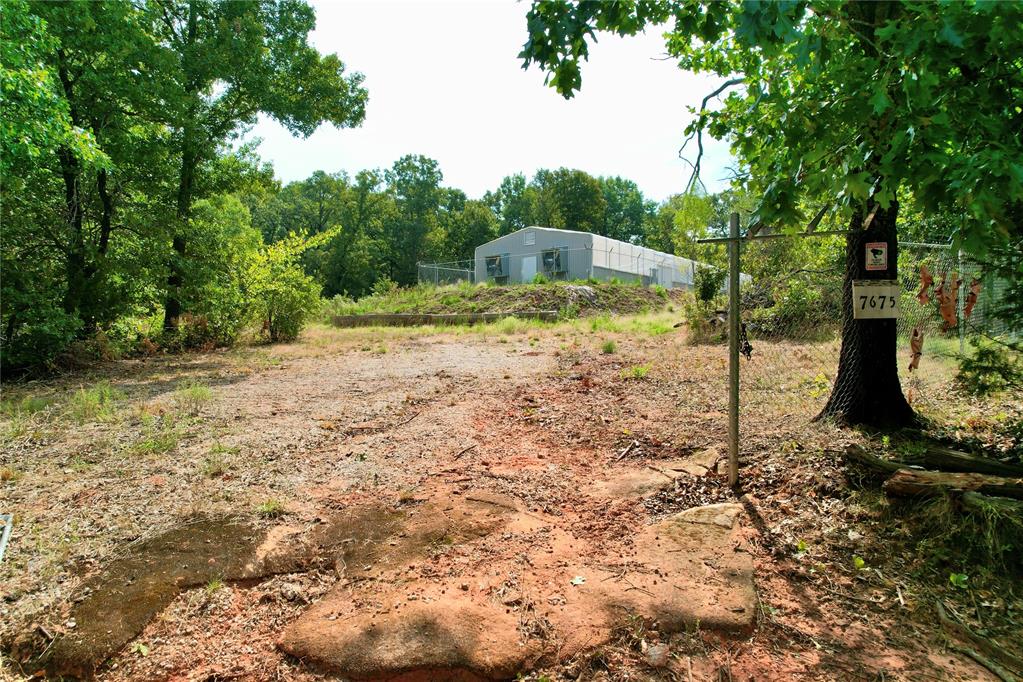 7675 Peaceful Oaks Lane Property Photo 3