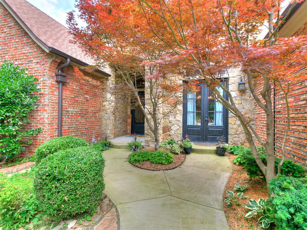 1108 Iron Bridge Court Property Photo 3