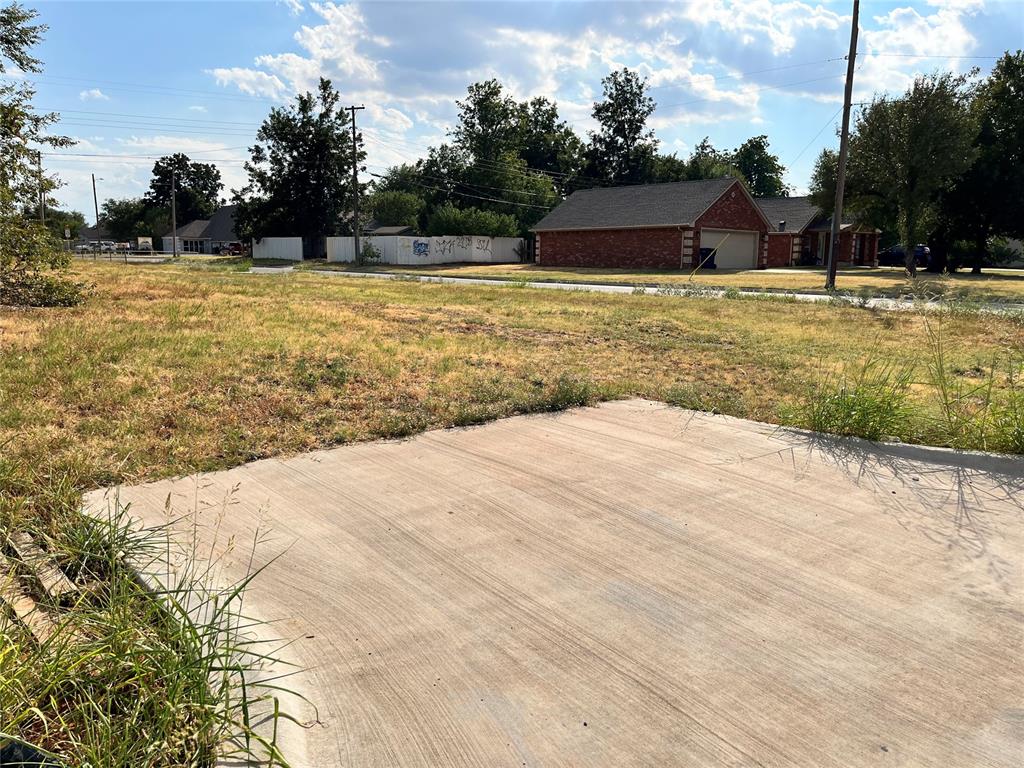 3308 S Agnew Avenue Property Photo 6