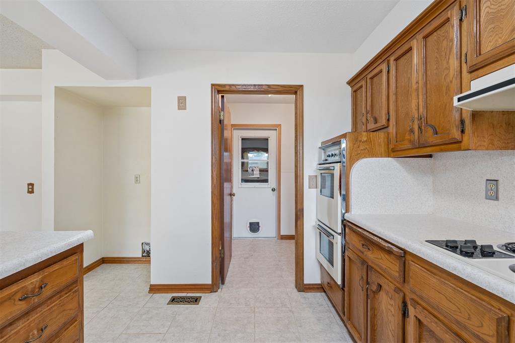 3620 N Ridgewood Drive Property Photo 10