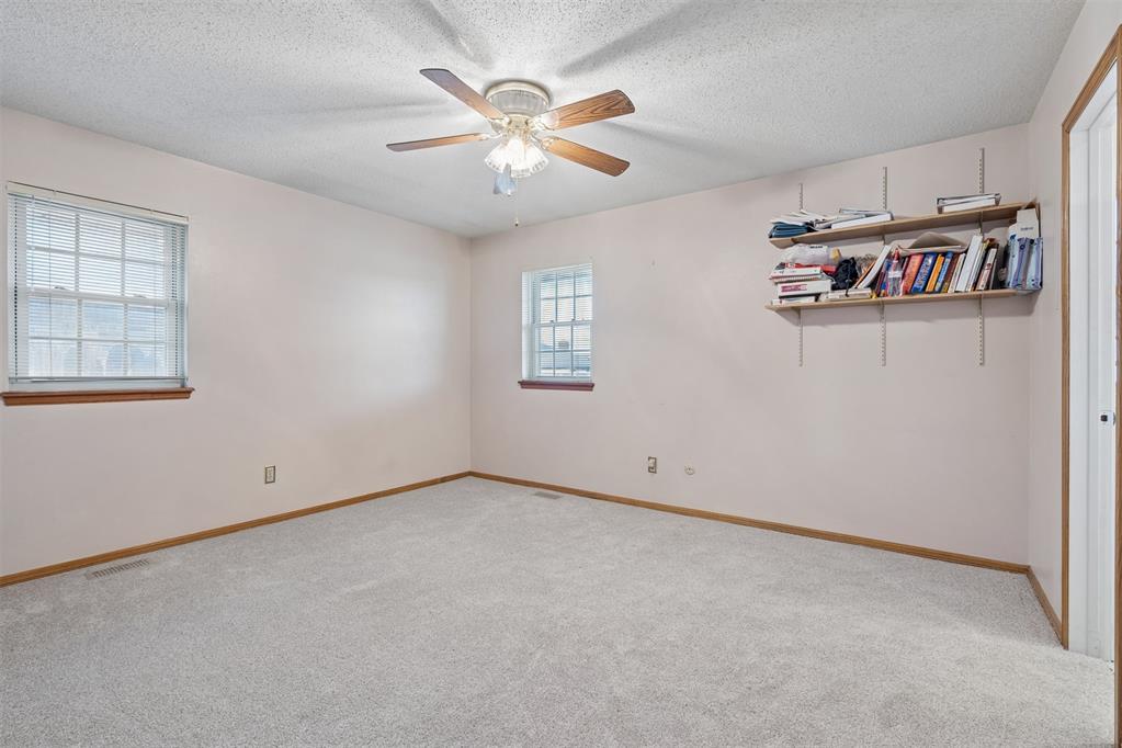 3620 N Ridgewood Drive Property Photo 18
