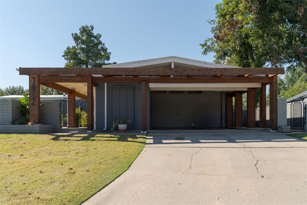 3812 Nw 69th Street Property Photo 2