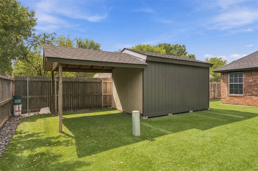 309 Winston Drive Property Photo 17