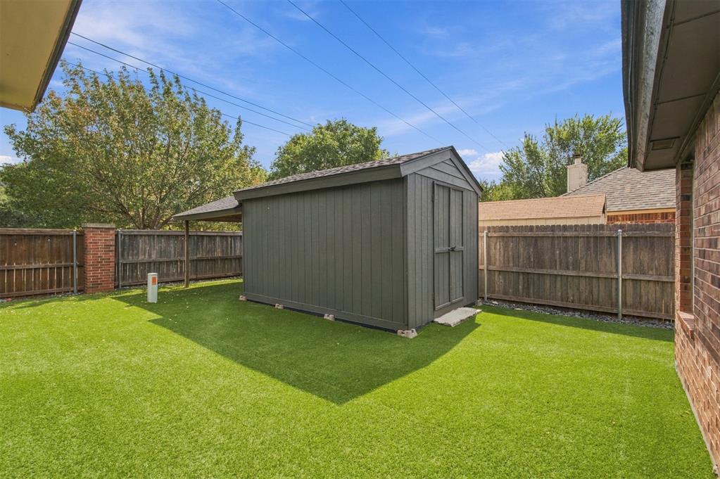 309 Winston Drive Property Photo 18