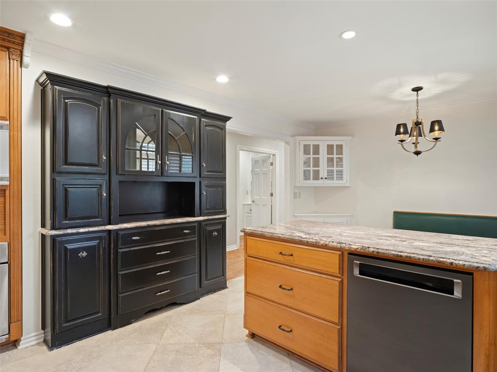 6004 Muirfield Drive Property Photo 16