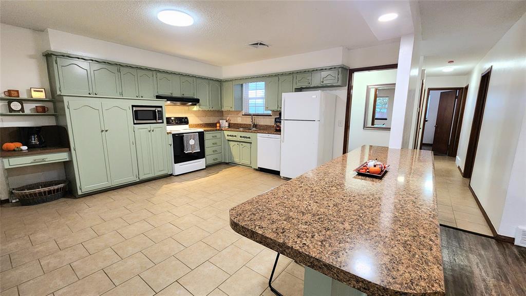 720 Briarcrest Drive Property Photo 23