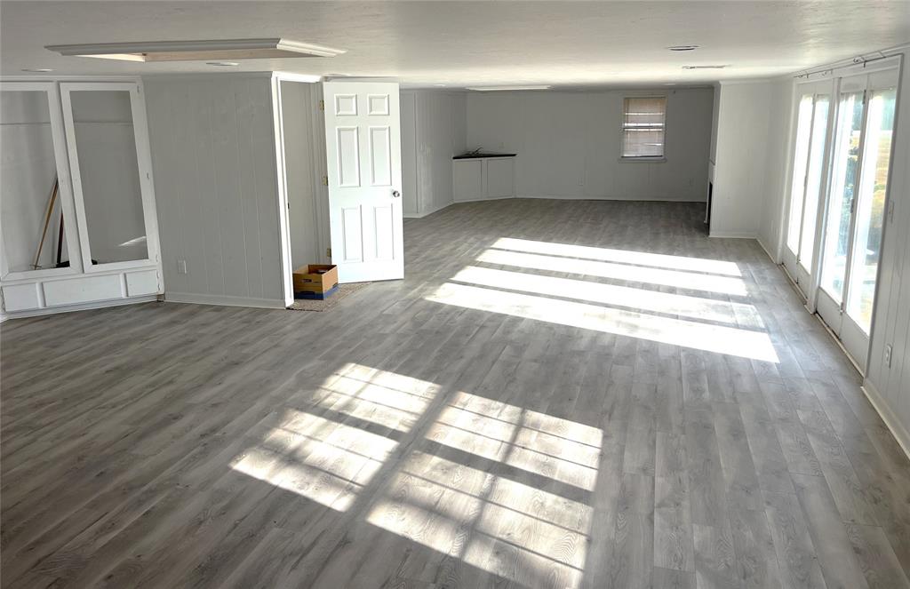 205 Whispering Lane Property Photo 14